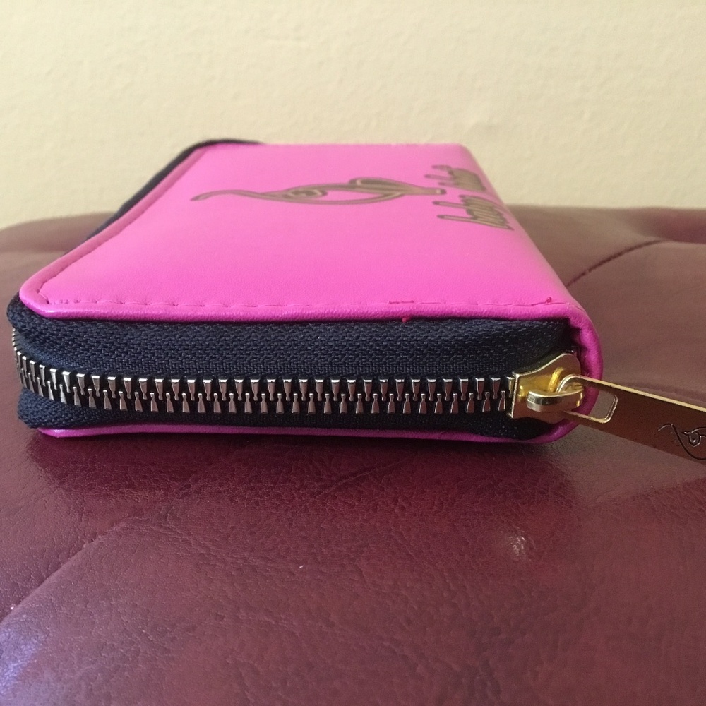 Baby Phat Zippered Wallet - Picture 7 of 16